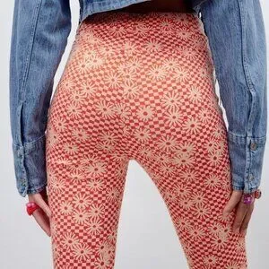 Zara | Pants & Jumpsuits | Zara Daisy Print Flare Stretch
